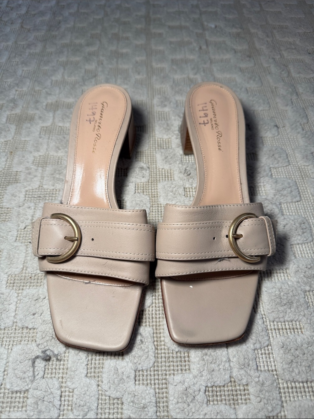 Gianvito Rossi Nude Leather Buckle Slide Mules